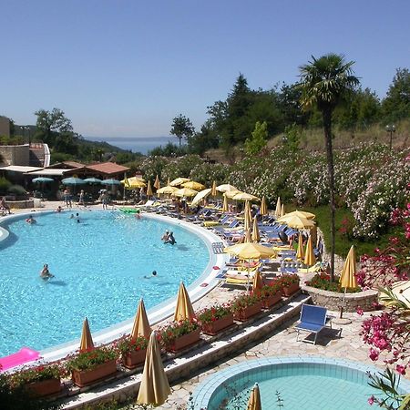 Le Torri Del Garda Familyspa Resort Torri Del Benaco Exterior foto