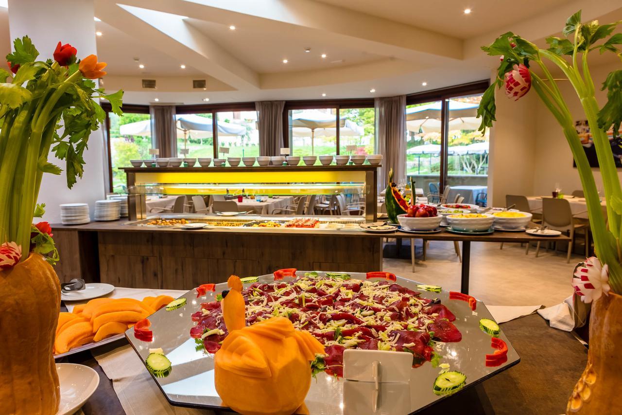 Le Torri Del Garda Familyspa Resort Torri Del Benaco Exterior foto
