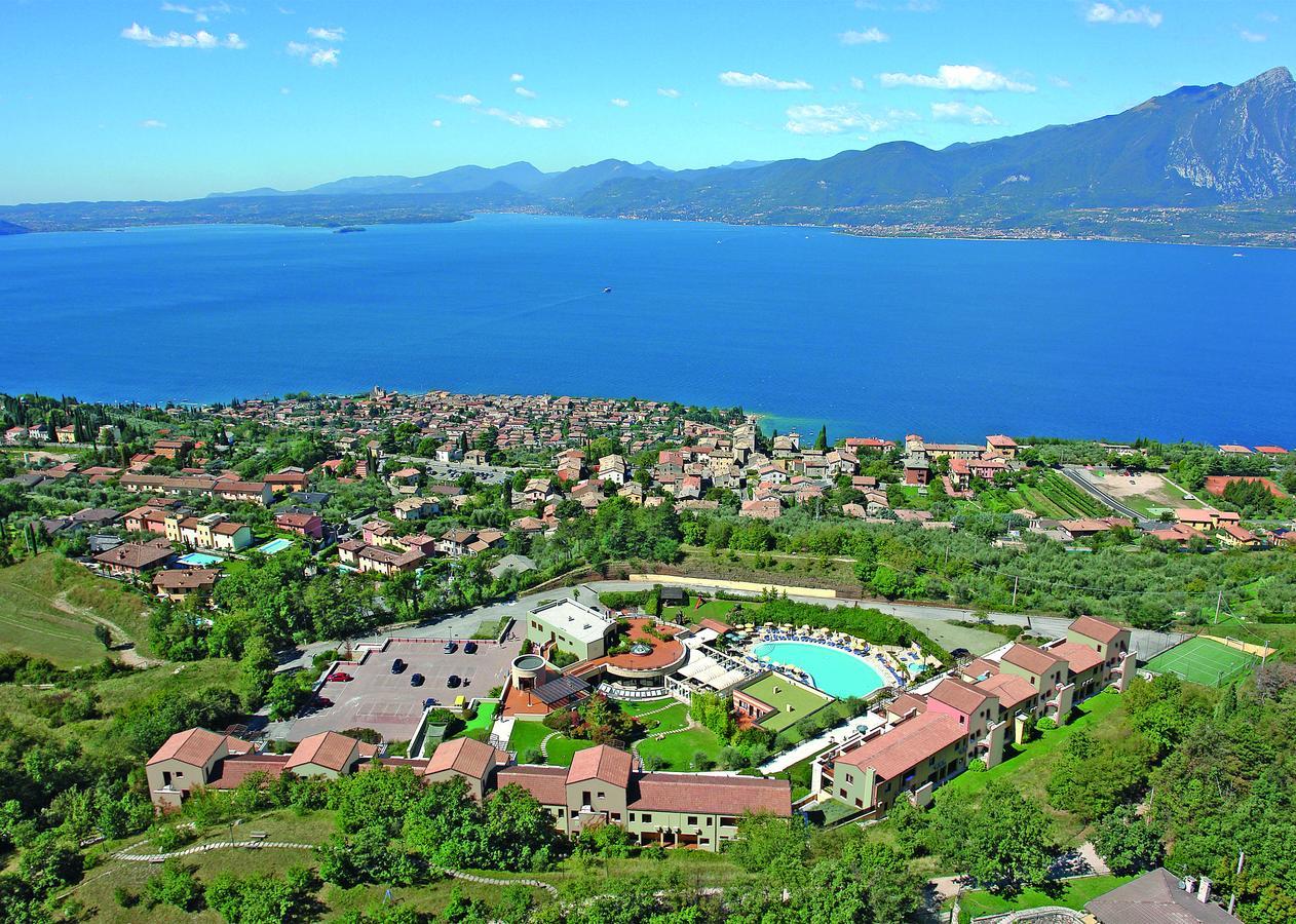 Le Torri Del Garda Familyspa Resort Torri Del Benaco Exterior foto